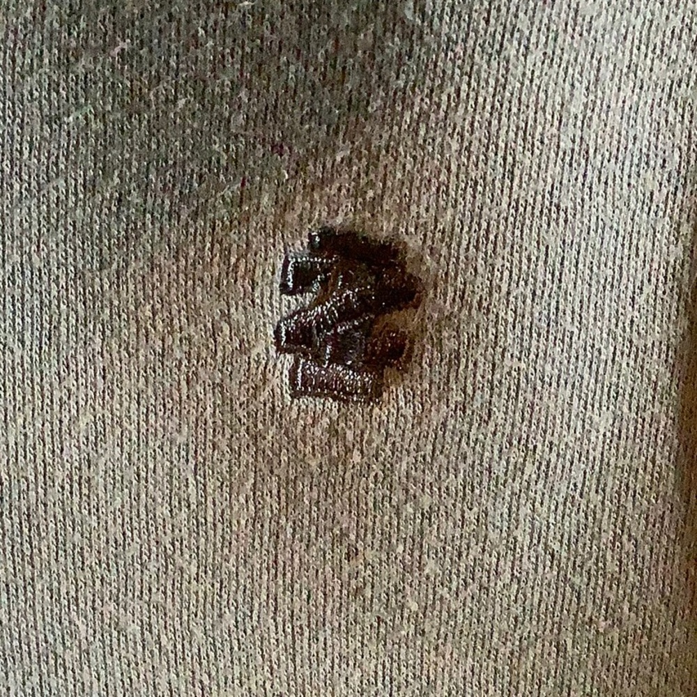 Izod pullover small